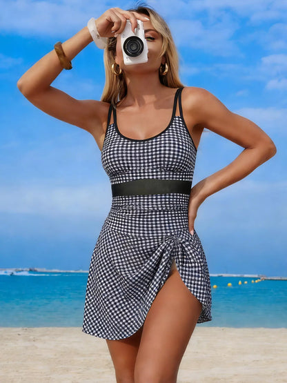 Women's Mesh Panel Scoop Neck One-Piece Swimsuit Tummy Control