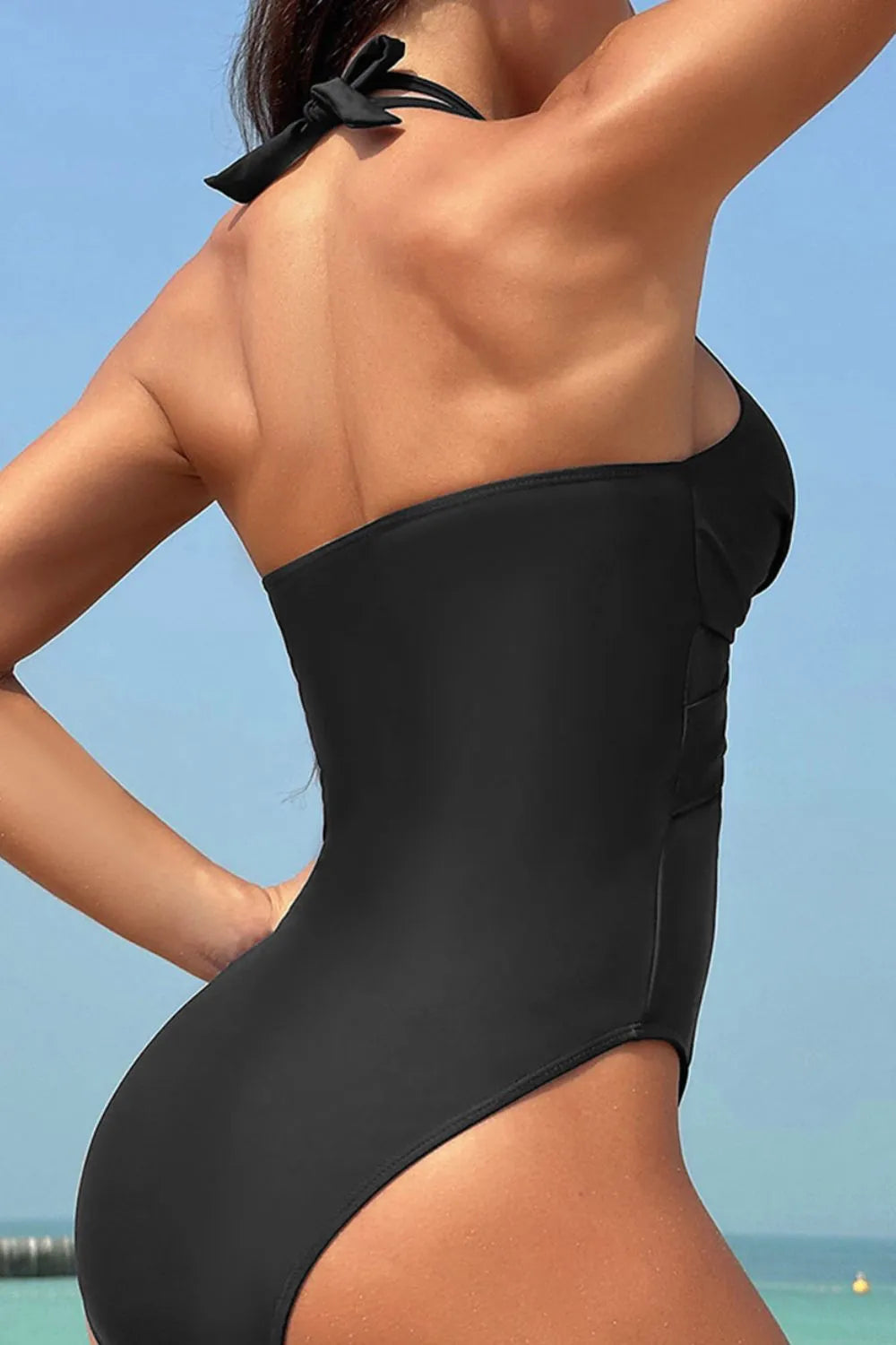 Women's Crisscross Halter Neck One-Piece Swimsuit Tummy Control